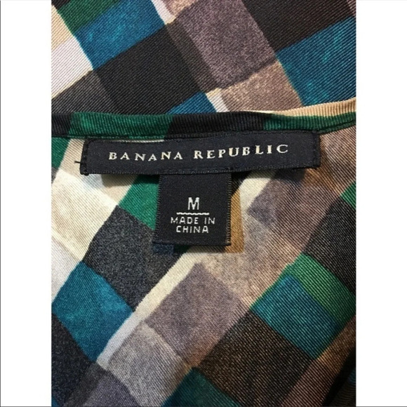 Banana Republic 100% Silk Jewel Tone Blouse M - Picture 3 of 3
